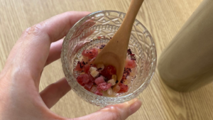 食べるハーブティーのまだお湯を注いでいない状態のアップ